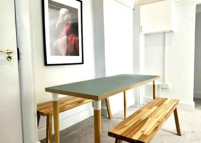 3Bedroom Urban Oasis In Bournemouth- Beach Nearby!